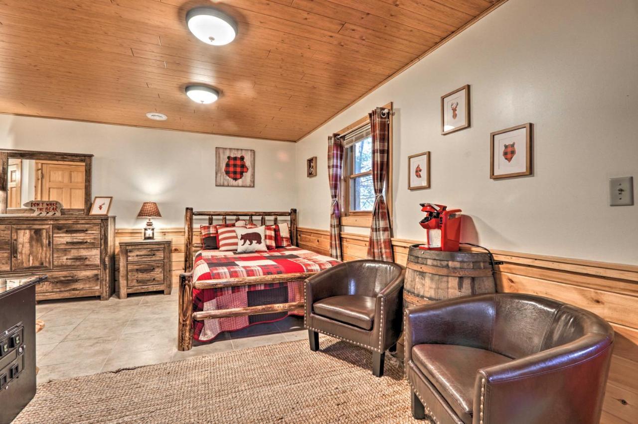 הוילה Cozy Cabin With Hot Tub In The Heart Of פיג'ן פורג' מראה חיצוני תמונה