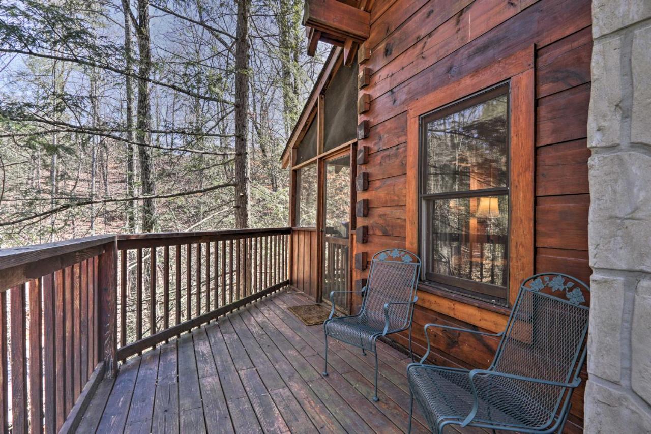 הוילה Cozy Cabin With Hot Tub In The Heart Of פיג'ן פורג' מראה חיצוני תמונה